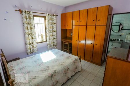 Casa à venda com 170m², 3 quartos e 3 vagasQuarto 2 - suite