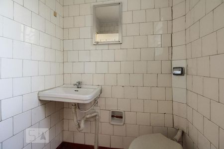 Banheiro de casa à venda com 1 quarto, 60m² em Vila Ema, São Paulo