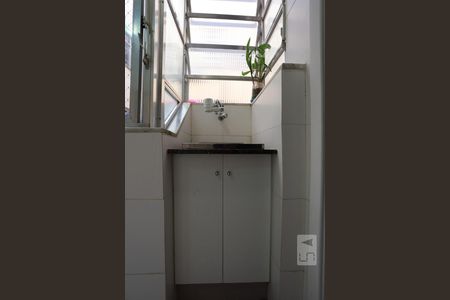 Apartamento para alugar com 70m², 2 quartos e 1 vagaÁrea de Serviço