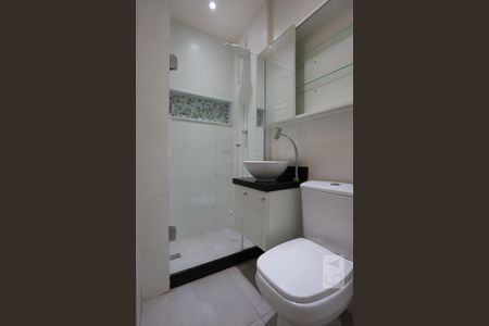 Apartamento para alugar com 70m², 2 quartos e 1 vagaBanheiro de Serviço