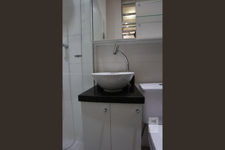 Apartamento para alugar com 70m², 2 quartos e 1 vagaBanheiro de Serviço