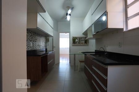 Apartamento para alugar com 70m², 2 quartos e 1 vagaCozinha