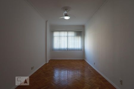 Sala de apartamento para alugar com 2 quartos, 70m² em Tijuca, Rio de Janeiro