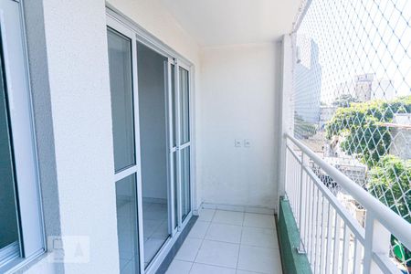 Apartamento à venda com 35m², 1 quarto e sem vaga Apartamento à venda com 35m², 1 quarto e sem vagaVaranda