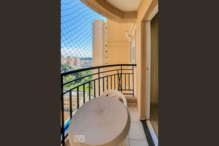 Apartamento para alugar com 59m², 2 quartos e 1 vagaVaranda