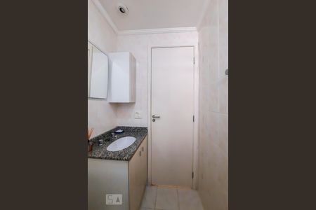 Apartamento para alugar com 59m², 2 quartos e 1 vaga Apartamento para alugar com 59m², 2 quartos e 1 vagaBanheiro