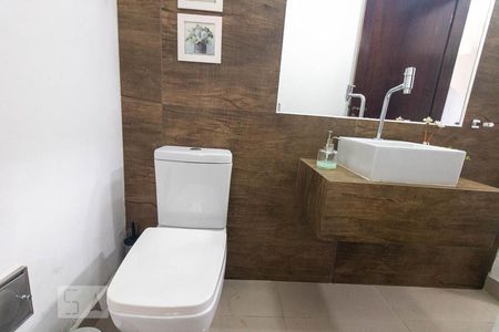 Casa à venda com 298m², 3 quartos e 3 vagasLavabo