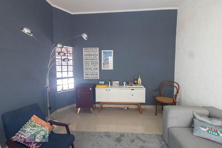 Casa à venda com 298m², 3 quartos e 3 vagasSala 2