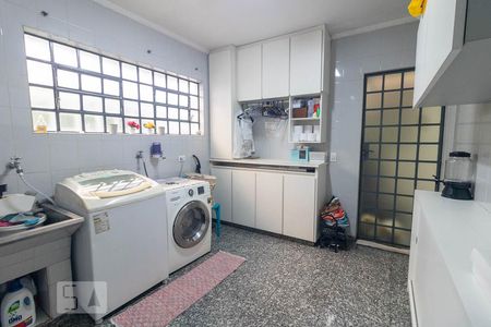 Casa à venda com 298m², 3 quartos e 3 vagasÁrea de Serviço