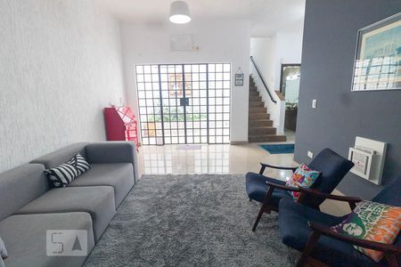 Casa à venda com 298m², 3 quartos e 3 vagasSala 2
