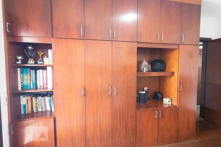 Casa à venda com 298m², 3 quartos e 3 vagasQuarto 3