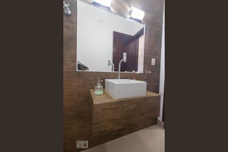 Casa à venda com 298m², 3 quartos e 3 vagasLavabo