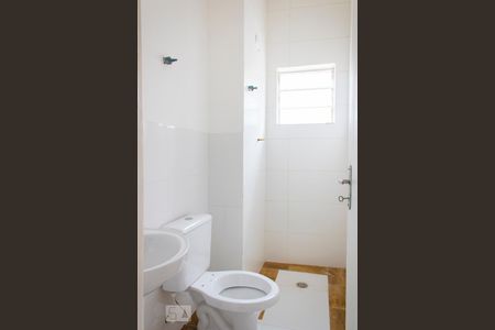 Banheiro de casa para alugar com 2 quartos, 38m² em Vila Homero Thon, Santo André