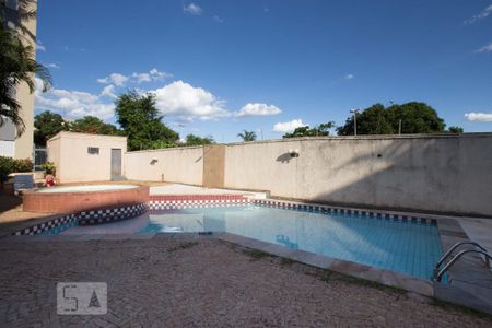 Apartamento para alugar com 78m², 3 quartos e 1 vagaÁrea comum - piscinas