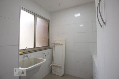 Apartamento para alugar com 78m², 3 quartos e 1 vagaÁrea de serviço