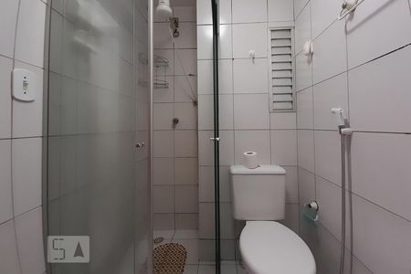 Studio para alugar com 39m², 1 quarto e 1 vaga Studio para alugar com 39m², 1 quarto e 1 vagaBanheiro