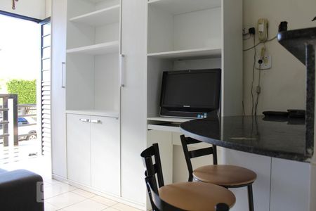 Sala de kitnet/studio para alugar com 1 quarto, 39m² em Quadras Econômicas Lúcio Costa (guará), Brasília