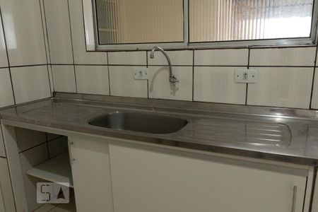 Sala/Cozinha de kitnet/studio para alugar com 1 quarto, 70m² em Parque Alexandre, Cotia