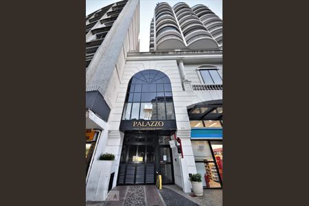 Apartamento à venda com 100m², 1 quarto e 1 vagaFachada