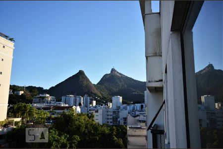 Vista da Sala de apartamento à venda com 1 quarto, 100m² em Laranjeiras, Rio de Janeiro