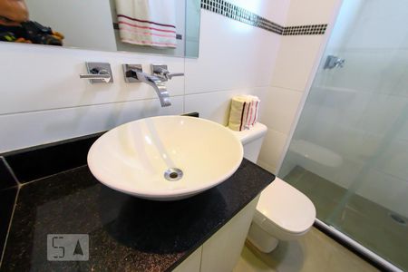 Apartamento à venda com 36m², 1 quarto e 1 vagaBanheiro - Torneira