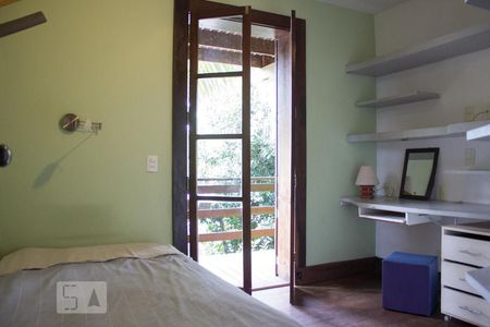 Casa de condomínio à venda com 320m², 6 quartos e 1 vagaQuarto 2