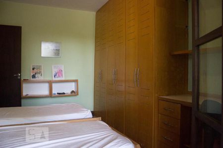 Casa de condomínio à venda com 320m², 6 quartos e 1 vagaQuarto 3