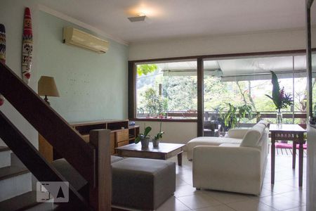 Sala de casa de condomínio à venda com 6 quartos, 320m² em São Conrado, Rio de Janeiro