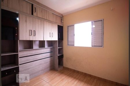 Quarto Suíte de casa de condomínio para alugar com 2 quartos, 79m² em Parada Xv de Novembro, São Paulo