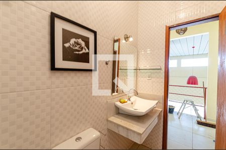 Casa de condomínio à venda com 300m², 3 quartos e 2 vagasBanheiro 3