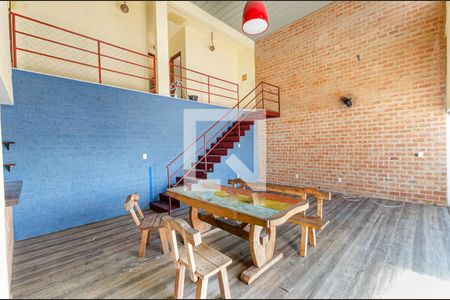 Sala de casa de condomínio à venda com 3 quartos, 300m² em Badu, Niterói