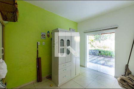 Casa de condomínio à venda com 300m², 3 quartos e 2 vagasQuarto 2