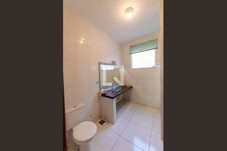 Casa de condomínio à venda com 300m², 3 quartos e 2 vagasBanheiro da Suíte