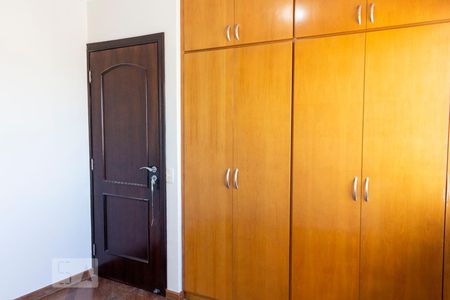 Apartamento à venda com 81m², 3 quartos e 1 vagaQuarto 2
