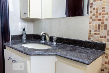 Apartamento à venda com 81m², 3 quartos e 1 vagaBanheiro da Suíte