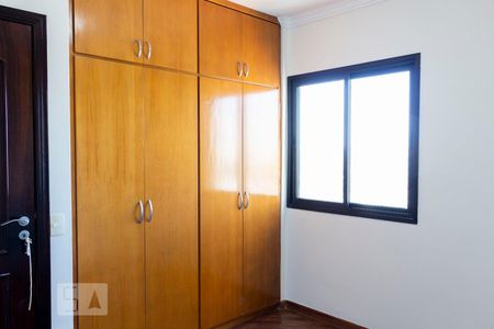 Apartamento à venda com 81m², 3 quartos e 1 vagaQuarto 2