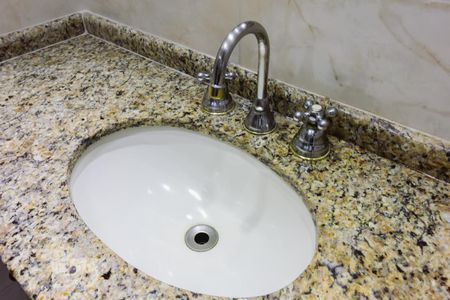 Apartamento à venda com 92m², 3 quartos e 1 vaga Apartamento à venda com 92m², 3 quartos e 1 vagaBanheiro da Suíte 1 Pia