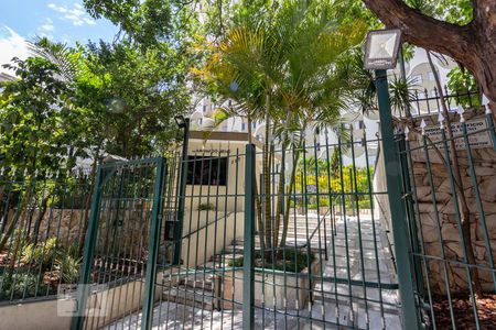 Apartamento à venda com 92m², 3 quartos e 1 vaga Apartamento à venda com 92m², 3 quartos e 1 vagaFachada