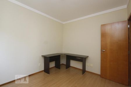 QUARTO 1 de apartamento para alugar com 2 quartos, 75m² em Petrópolis, Porto Alegre