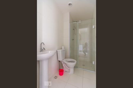 Apartamento para alugar com 39m², 2 quartos e 1 vaga Apartamento para alugar com 39m², 2 quartos e 1 vagaBanheiro