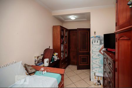 Casa à venda com 200m², 3 quartos e 2 vagasSuíte 2