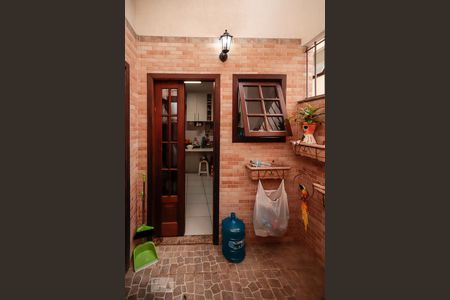 Casa à venda com 200m², 3 quartos e 2 vagasÁrea de Serviço