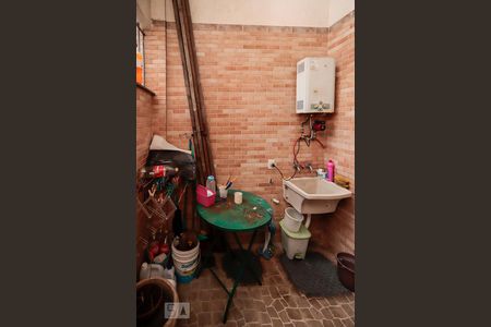 Casa à venda com 200m², 3 quartos e 2 vagasÁrea de Serviço