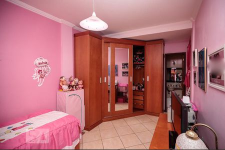 Casa à venda com 200m², 3 quartos e 2 vagasSuíte 1