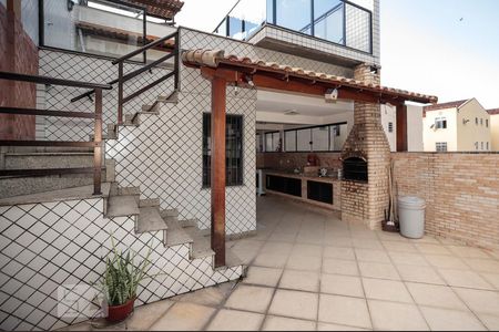 Casa à venda com 200m², 3 quartos e 2 vagasQuintal