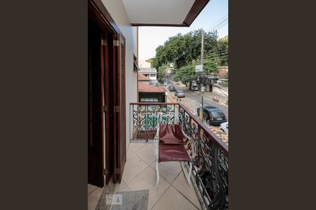 Casa à venda com 200m², 3 quartos e 2 vagasVaranda Suíte 3