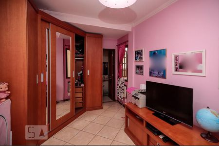 Casa à venda com 200m², 3 quartos e 2 vagasSuíte 1