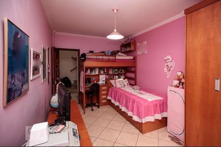 Casa à venda com 200m², 3 quartos e 2 vagasSuíte 1