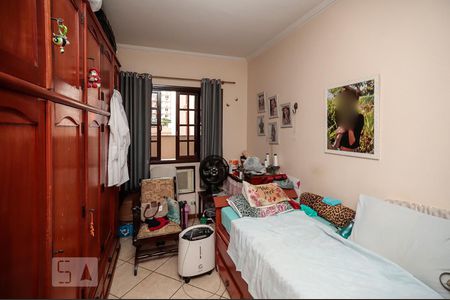 Casa à venda com 200m², 3 quartos e 2 vagasSuíte 2