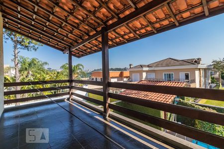 Casa à venda com 455m², 4 quartos e 9 vagas Casa à venda com 455m², 4 quartos e 9 vagasVaranda da Suíte 4
